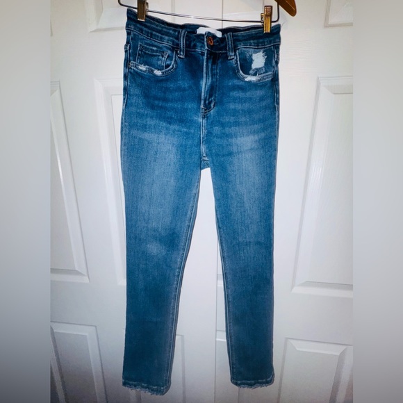 VERVET BY FLYING MONKEY Distressed Blue Ankle Jeans - Picture 2 of 10